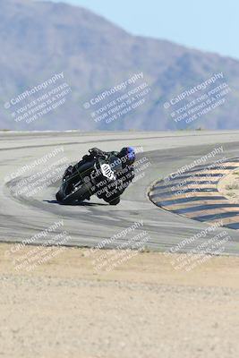 media/Oct-05-2025-CVMA (Sun) [[beeef4f201]]/Race 11-500-400(4)-350 Supersport/